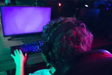 东京一教师发布最新FPS玩家意识调查：71.3百分之的人易暴怒