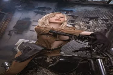 绝了！日本性感Coser演绎《合金装备3：重制版》EVA