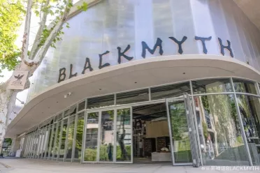 《黑神话》首家线下店大火！官方立马“打补丁”优化