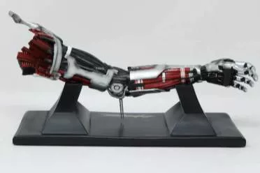 不仅活在你的脑内!《赛博朋克2077》强尼银手义肢亮相