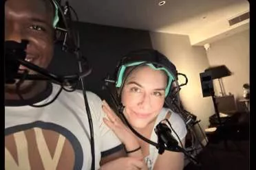 《刺客信条：起源》续作有戏了？男女主晒最新合作照