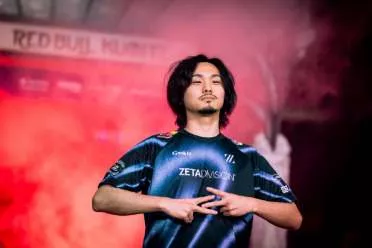 曾夺得《街霸6》卡普空杯冠军！日本职业选手宣布退役