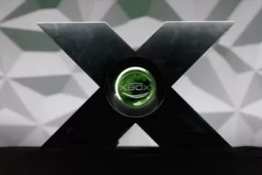 硬核玩家豪掷5600美元 1:1复刻初代Xbox标志性原型机