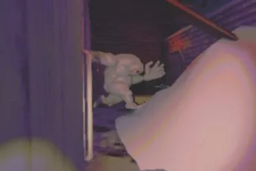 《R.E.P.O.》新怪物引热议：可爱小白狗秀肱二头肌！