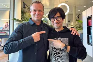 小岛秀夫晒新图：与《地平线》系列开发团队欢乐合影