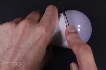 DIY大佬城会玩：竟用LED灯泡运行《我的世界》服务器