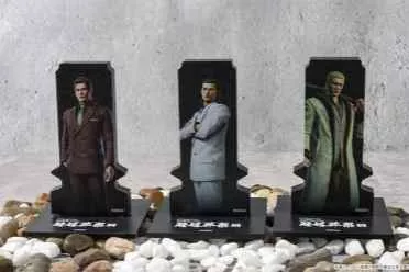 《如龙》周边地狱笑话：角色墓碑立牌百元就能入手！