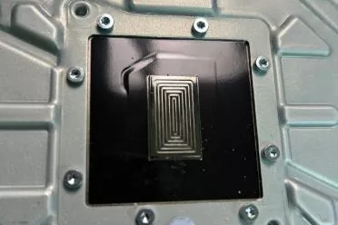 解决两大痛点！新款PS5取消光驱联网验证并升级散热