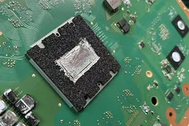 专业人士震惊言论：所有PS5都可能出现液金老化问题！