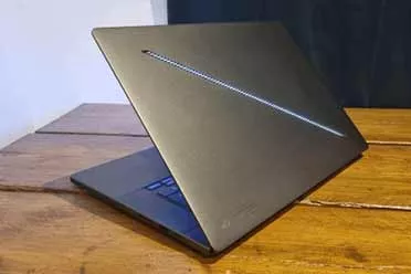 AI内存危机下 华硕顶不住了先涨价！游戏本暴涨2000元