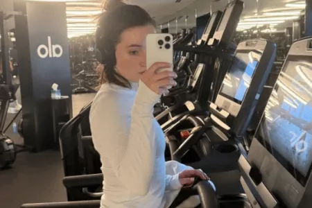 曝艾比演员为演活角色积极增肌  训练内容直指力量提升