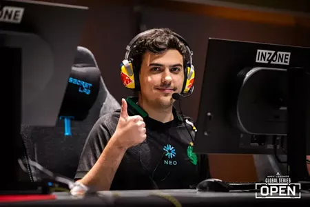 《Apex英雄》世界赛开打！传奇选手竟被禁用手柄