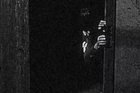 《零：红蝶 重制版》全新短片公开：无声无息 缝隙之中