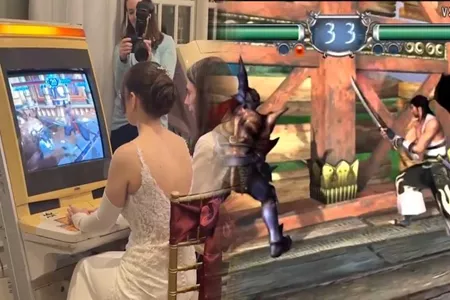 婚礼现场开打《剑魂》?国外新婚夫妇街机对决爆红网络