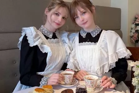 完整版的阿什莉！《生化4RE》碍事梨体模与脸模晒合照