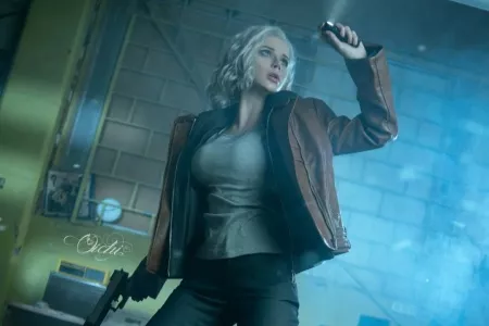 神级还原！俄罗斯小姐姐COS《生化危机9》女主格蕾丝