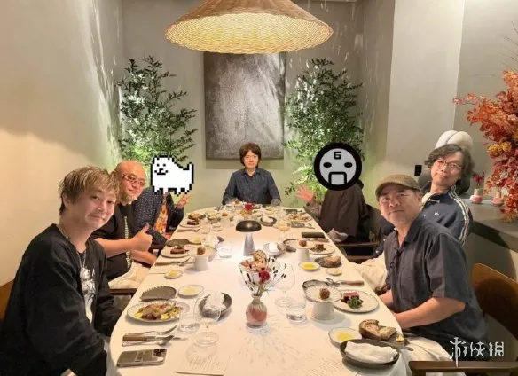 "游戏圈大佬聚餐照"最新梗图出炉：这回能认出来了吧