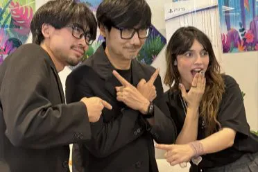 别光看热闹！真假小岛秀夫晒合照：你能分的出来吗？