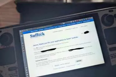 4380小时通关时间!海外玩家用SteamDeck取得高中文凭