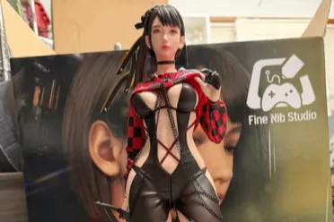 玩家晒《剑星》伊芙千元手办：表情诡异 脸崩太严重！