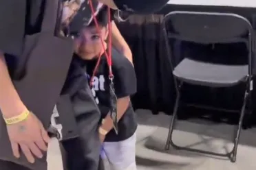 依旧神还原！《给他爱5》崔佛演员现场表演吓哭观众