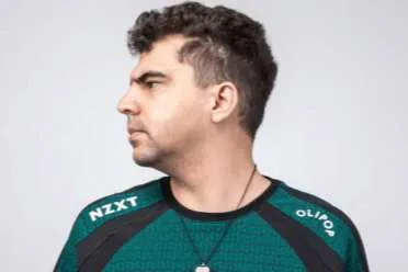 LOL职业选手称女性经期不宜参赛！官方火速出手处罚